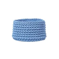 homescapes petit panier rond tressé en tricot bleu - 37 x 21 cm sf2017a