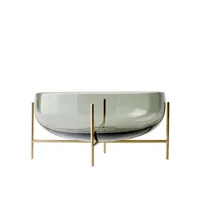 audo copenhagen - centre de table echasse en verre, laiton massif couleur or 35.09 x 28 cm designer theresa  arns made in design